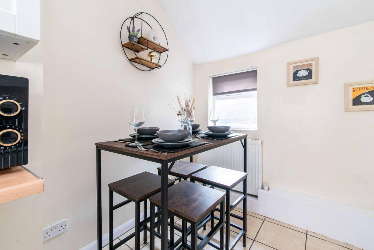 Characterful 2 Bedroom Apartment - Central Location Castle Donington Exteriér fotografie
